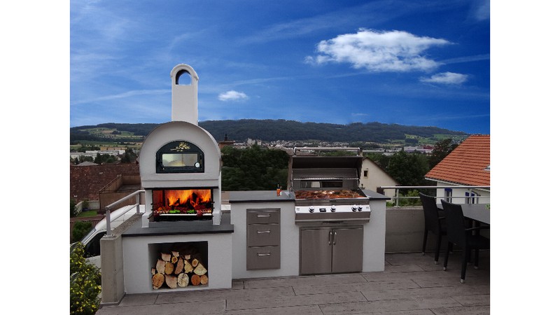 Outdoor-Küche mit FireMagic Gasgrill und Modell Diva