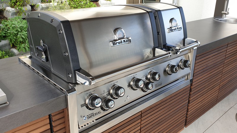 Broil King 690 in Cubic Outdoor-Küche